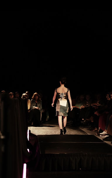 Runway final — look 16